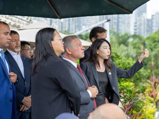 Jordan’s King Abdullah II Visits Technology Exhibition in Shenzhen Jordan’s King Abdullah II visits an exhibition of Chinese technology companies in Shenzhen, China, on August 20, 2026, featuring advanced technologies in robotics, air transport and logistics. The king also meets company executives to discuss opportunities for cooperation and partnership in innovation, digital transformation, research and development. Photo by Royal Hashemite Court apaimages Amman Amman Jordan 200816_China_JPO_01(4) Copyright: xapaimagesxRoyalxHashemitexCourtxx xapaimagesx