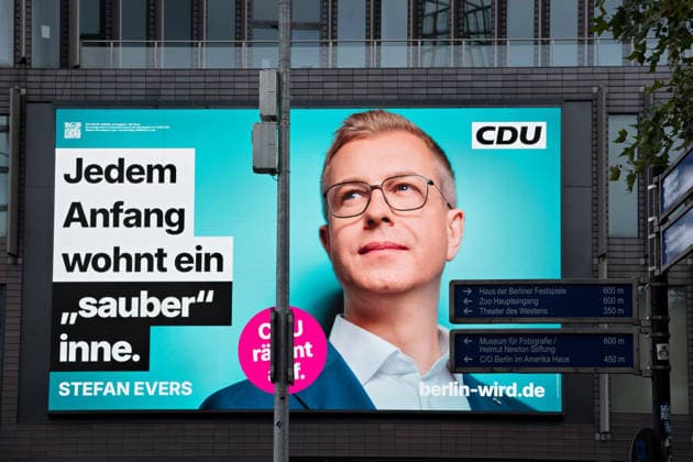 Berlin,20.08.2026,Vorstellung der Motive der zweiten Welle der Großflächenplakate zur Abgeordnetenhauswahl am 20.09.2026 der CDU mit Stefan Evers.Präsentiert werden die Plakate vom Generalsekretär der CDU Berlin,Lukas Krieger an der Ecke Kurfürstendamm Joachimsthalerstraße *** Berlin, August 20, 2026,Presentation of the designs for the second wave of large-format posters for the CDU’s House of Representatives election on September 20, 2026, featuring Stefan Evers. The posters will be presented by Lukas Krieger, Secretary General of the CDU Berlin, at the corner of Kurfürstendamm and Joachimsthalerstraße.