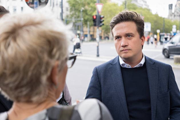 Berlin,20.08.2026,Vorstellung der Motive der zweiten Welle der Großflächenplakate zur Abgeordnetenhauswahl am 20.09.2026 der CDU mit Stefan Evers.Präsentiert werden die Plakate vom Generalsekretär der CDU Berlin,Lukas Krieger an der Ecke Kurfürstendamm Joachimsthalerstraße *** Berlin, August 20, 2026,Presentation of the designs for the second wave of large-format posters for the CDU’s House of Representatives election on September 20, 2026, featuring Stefan Evers. The posters will be presented by Lukas Krieger, Secretary General of the CDU Berlin, at the corner of Kurfürstendamm and Joachimsthalerstraße.