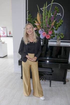 ABB SCHOENHEIT- Nina Rige TV Moderatorin beim be well Summit Programm by QVC im Lux Loft in Hamburg am 20.AUGUST 2026 Hamburg Deutschland *** ABB SCHOENHEIT Nina Rige, TV host at the be well Summit presented by QVC at the Lux Loft in Hamburg on August 20, 2026, Hamburg, Germany