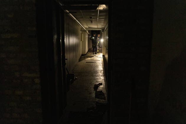 Russian airstrike hit Kramatorsk KRAMATORSK, UKRAINE - AUGUST 20: Firefighters work in the basement of a commercial building following a Russian airstrike in Kramatorsk, Ukraine, on August 20, 2026. Francisco Richart Anadolu Kramatorsk Ukraine. Editorial use only. Please get in touch for any other usage.  Copyright: x2026xAnadoluxFranciscoxRichartx