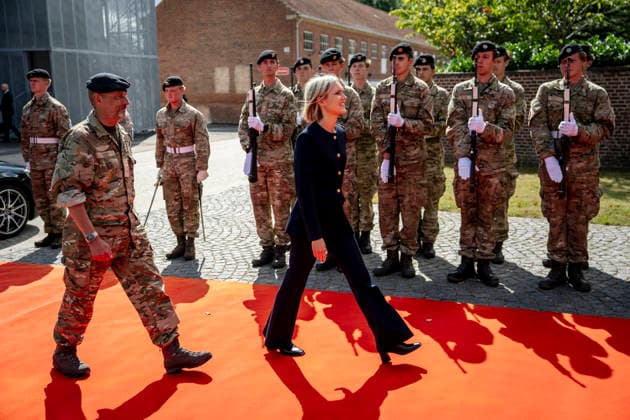 Denmark Nordic Summer Meeting Iceland s Prime Minister Kristrun Frostadottir at Hoevelte Barracks on Thursday, August 20, 2026. The summer meeting begins with a visit to Hoevelte Barracks, where the leaders are shown modern military capabilities. The meeting then continues at Marienborg, where they will discuss, among other things, closer Nordic defense cooperation, the Nordic role in the geopolitical situation, and the protection of children and young people online. (Photo: Mads Claus Rasmussen Ritzau Scanpix) , Kongens Lyngby Denmark *** Denmark Nordic Summer Meeting: Iceland’s Prime Minister Kristrun Frostadottir at Hoevelte Barracks on Thursday, August 20, 2026. The summer meeting begins with a visit to Hoevelte Barracks, where the le  Copyright: RitzauxScanpix MadsxClausxRasmussenx spdk20260820-195140-L
