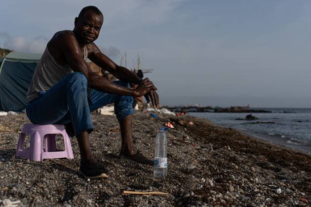 Migrants live in makeshift settlement on Ceuta beach CEUTA, SPAIN, AUGUST 20, 2026: Hundreds of migrants live in a makeshift settlement at Trampolin Beach in Ceuta, using shelters built from reeds, plastic and other discarded materials. Ceuta Spain Copyright: x xClaudioxPalmax xJNAxPressx