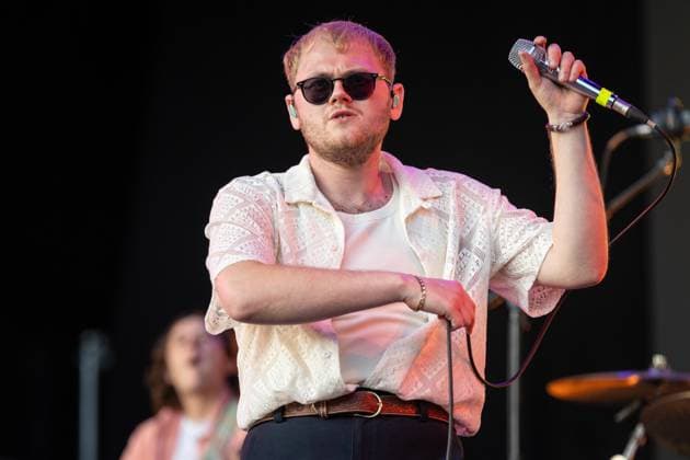 The Lathums live at Vilar de Mouros Festival - 20 Aug 2026 Lead singer Alex Moore of the British indie?rock band The Lathums performs during the third day of the Vilar de Mouros Festival. Vilar de Mouros Portugal Copyright: xDiogoxBaptistax xSOPAxImagesx DB_TheLathums20260820_023
