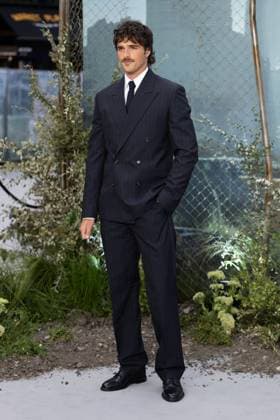 World Premiere of THE DOG STARS at Odeon Luxe Leicester Square in London, UK, 20 Aug 2026 Jacob Elordi attends the World Premiere of the movie THE DOG STARS at Odeon Luxe Leicester Square. Celebrities arrive on the red carpet for the movie World Premiere of THE DOG STARS at Odeon Luxe in Leicester Square. London United Kingdom Copyright: xPhilxLewisx xSOPAxImagesx Phil-Lewis-1443323
