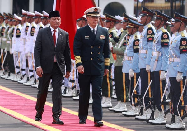 Chinese Defense Minister Dong Jun meets Indonesian counterpart in Jakarta JAKARTA, INDONESIA - AUGUST 21: Indonesian Defense Minister Sjafrie Sjamsoeddin (L) walks with Chinese Defense Minister Admiral Dong Jun during a welcoming ceremony at the Indonesian Ministry of Defense headquarters in Jakarta, Indonesia, on Friday, August 21, 2026. Dong Jun’s visit aims to strengthen bilateral relations and discuss various forms of military cooperation. Eko Siswono Toyudho Anadolu Jakarta Indonesia. Editorial use only. Please get in touch for any other usage.  Copyright: x2026xAnadoluxEkoxSiswonoxToyudhox