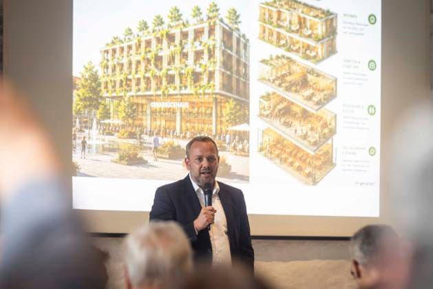 Robert Alferink (SPD) hält Impulsvortrag zu einem Projekt, das bis zum Ende der Wahlperiode 2033 einen wichtigen Beitrag für die Entwicklung der Innenstadt, die Klimaresilienz und eine qualitätsvolle Baukultur leisten soll. - Öffentliches Podiumsgespräch des Vereins für Baukultur Osnabrück mit den OB-Kandidat*innen Robert Alferink (SPD), Volker Bajus (Bündnis 90 Die Grünen), Thomas Groß (Die Linke) und Katharina Pötter (CDU) im Museum Industriekultur in Osnabrück am 20.08.2026 Podiumsgespräch im MIK mit OB-Kandidaten Thema Wohnen *** Robert Alferink (SPD) will deliver a keynote speech on a project that, by the end of the 2033 legislative term, is intended to make a significant contribution to the development of the city center