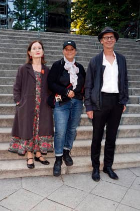 Barbara Schnitzler, Annekatrin Hendel und Christian Flake Lorenz bei der Premiere des Dokumentarfilms Hiddensee im Filmtheater am Friedrichshain. Berlin, 20.08.2026 *** Barbara Schnitzler, Annekatrin Hendel, and Christian Flake Lorenz at the premiere of the documentary *Hiddensee* at the Filmtheater am Friedrichshain in Berlin, August 20, 2026 Foto:xA.xBuggex xFuturexImagex hiddensee_6823