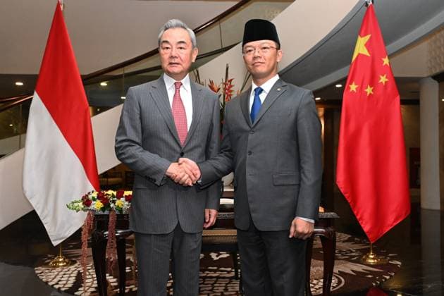 Chinese Foreign Minister Wang Yi in Jakarta JAKARTA, INDONESIA - AUGUST 21: (----EDITORIAL USE ONLY - MANDATORY CREDIT - INDONESIAN FOREIGN MINISTRY HANDOUT - NO MARKETING NO ADVERTISING CAMPAIGNS - DISTRIBUTED AS A SERVICE TO CLIENTS----) Chinese Foreign Minister Wang Yi meets with Indonesian Foreign Minister Sugiono at the Ministry of Foreign Affairs building in Jakarta, Indonesia, on August 21, 2026. The meeting focused on strengthening bilateral strategic partnerships, economic cooperation, regional stability, and joint diplomatic initiatives between China and Indonesia. Indonesian Foreign Ministry Handout Anadolu Jakarta Indonesia. Editorial use only. Please get in touch for any other usage.  Copyright: x2026xAnadoluxIndonesianxForeignxMinistryx xHandoutx