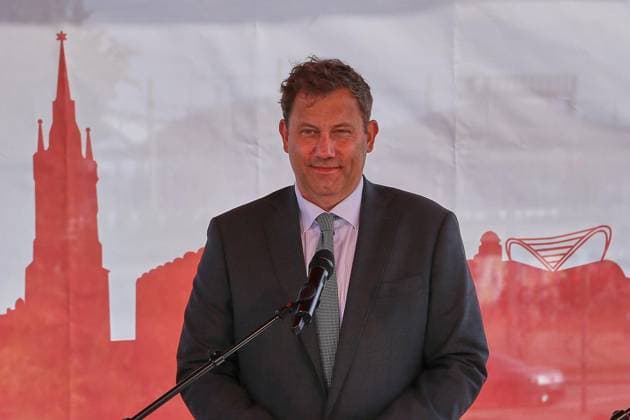Halle (Saale), Sachsen-Anhalt, Deutschland, 20.08.2026: Riebeckplatz: Spatenstich Umbau Riebeckplatz : Bundesminister der Finanzen Lars Klingbeil (SPD) *** Halle an der Saale, Saxony-Anhalt, Germany, August 20, 2026: Groundbreaking Ceremony for the Riebeckplatz Renovation Project; Federal Minister of Finance Lars Klingbeil (SPD) Copyright: xdtsxNachrichtenagenturx dts_130716