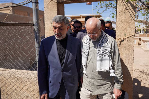 Iranian Parliament Speaker Mohammad Bagher Ghalibaf in Iraq NAJAF, IRAQ - AUGUST 21: Iranian Parliament Speaker Mohammad Bagher Ghalibaf visits the grave of Abu Mahdi al-Muhandis, former deputy head of the Popular Mobilization Forces (Hashd al-Shaabi), who was killed in a U.S. strike, in Najaf, Iraq, on August 21, 2026. Karar Essa Anadolu Najaf Iraq. Editorial use only. Please get in touch for any other usage.  Copyright: x2026xAnadoluxKararxEssax