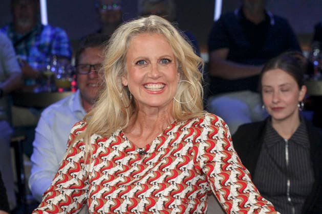 ABB TALKSHOW- Barbara Schoeneberger Moderatoren der NDR Talkshow unter dem Motto 400 Jahre Reeperbahn-Spezial aus dem NDR 3 Studio am Freitag 21.AUGUST 2027 in Hamburg Aufzeichnung vom 01.07.2026 Hamburg Deutschland *** ABB TALK SHOW Barbara Schoeneberger, host of the NDR talk show titled 400 Years of the Reeperbahn Special, broadcast from the NDR 3 studio on Friday, August 21, 2027, in Hamburg. Recorded on July 1, 2026, in Hamburg, Germany.