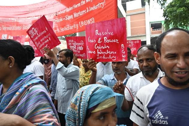 August 21, 2026, Dhaka, Bangladesh: DHAKA, BANGLADESH, AUGUST 21, 2026: Activists from Bangladesh Garment Workers Solidarity take part in a protest rally in Dhaka, demanding full implementation of the 2026 labour law, democratic labour rules, action by the wage board, an end to worker terminations, and measures to address gas and power shortages affecting workers and the garment industry. Dhaka Bangladesh  - ZUMAq101 20260821_zna_q101_123 Copyright: xMamunurxRashidx