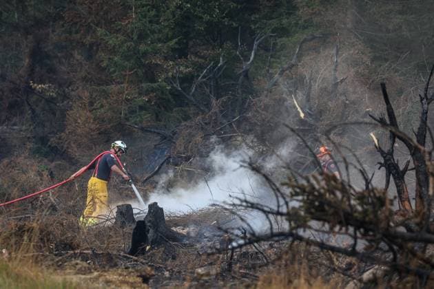 A guided visit is organized to the firefighters still active on the site of the fires in the Hautes Fagnes (High Fens) nature reserve, on Friday 21 August 2026. The fire started on August 14th and 3000 hectares (on a total of 4500) are impacted.  JULIENxWARNAND 183919103