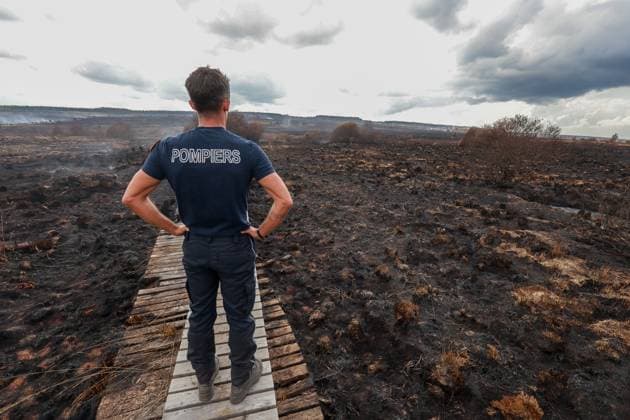 A guided visit is organized to the firefighters still active on the site of the fires in the Hautes Fagnes (High Fens) nature reserve, on Friday 21 August 2026. The fire started on August 14th and 3000 hectares (on a total of 4500) are impacted.  JULIENxWARNAND 183918974