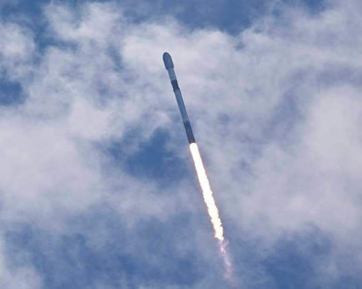 As viewed from the Complex 39 viewing site, SpaceX launches the Falcon 9 rocket carrying an additional 29 Starlink satellites on mission 10-39 at at 11:14 AM from Launch Complex 40 at the Cape Canaveral Space Force Station, Florida on Friday August 21, 2026.  CCP20260821008 JOExMARINO