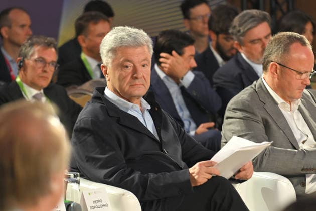 European Solidarity Party leader and Fifth President of Ukraine Petro Poroshenko attends the 35 Years of Restored Independence: Unity Around the Flag National Roundtable, organised by the Kyiv Security Forum, ahead of Ukraine’s 35th Independence Day, Kyiv, Ukraine, August 21, 2026. (Photo by Yevhen Kotenko Ukrinform) National roundtable marking 35 years of Ukraine’s independence  Copyright: xYevhenxKotenkox