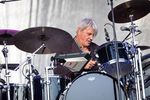 Triggerfinger live at Vilar de Mouros Festival - 21 Aug 2026 Drummer Mario Goossens of the Belgian rock band Triggerfinger performs during the fourth day of the Vilar de Mouros Festival. Vilar de Mouros Portugal Copyright: xDiogoxBaptistax xSOPAxImagesx DB_Triggerfinger20260820_012