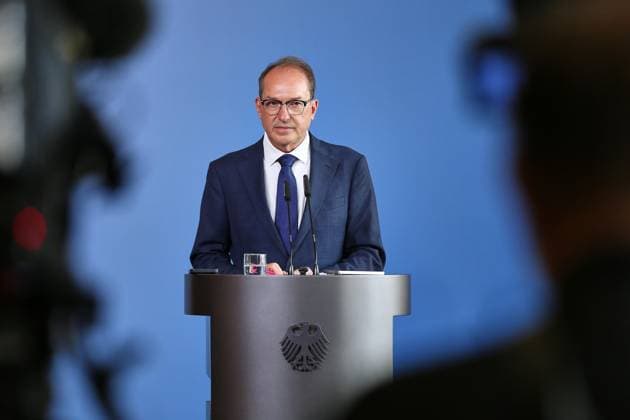 Berlin, Deutschland, 21.08.2026: Bundesinnenministerium: Statement zu Fund von Waffendepot: Bundesminister des Innern Alexander Dobrindt (CSU) *** Berlin, Germany, August 21, 2026 Federal Ministry of the Interior Statement on the Discovery of a Weapons Cache Federal Minister of the Interior Alexander Dobrindt (CSU) Copyright: xdtsxNachrichtenagenturx dts_130775