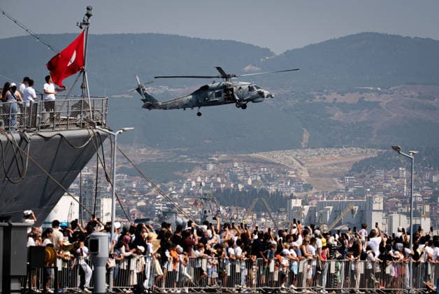 TEKNOFEST Blue Homeland KOCAELI, TURKIYE - AUGUST 22: Underwater Assault (SAT) and Underwater Defense Group (SAS) Commands perform demonstrations as TEKNOFEST Blue Homeland continues at the Golcuk Naval Shipyard Command in Kocaeli, Turkiye, on August 22, 2026. Organized under the main leadership of the Turkish National Defense Ministry and the Turkish Technology Team Foundation (T3 Foundation), with Anadolu as the Global Communication Partner, the event showcases Turkiye s maritime power, defense capabilities, and indigenous technologies. Gathering technology and defense industry enthusiasts around a maritime focus, the festival will welcome visitors through August 23. Betul Abali Anadolu Kocaeli Turkey. Editorial use only. Please get in  Copyright: x2026xAnadoluxBetulxAbalix