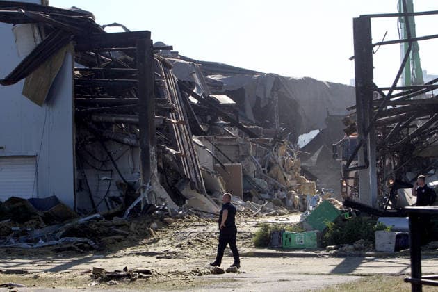 The Soniachna Halereia shopping and entertainment centre is damaged by a Russian drone strike in Kryvyi Rih, Ukraine, August 22, 2026. On Friday, August 21, Russian forces carried out a double drone attack on the city’s largest mall. Rescue and recovery operations are underway, with workers dismantling damaged reinforced concrete and metal structures and examining the rubble. Nine people, including two children, remain missing. A total of 130 civilians, among them 25 children, sustained injuries of varying severity, while the death toll has risen to 16. (Photo by Mykola Miakshykov Ukrinform) SAR operation ongoing after Russian strike on shopping centre in Kryvyi Rih  Copyright: xMykolaxMiakshykovx