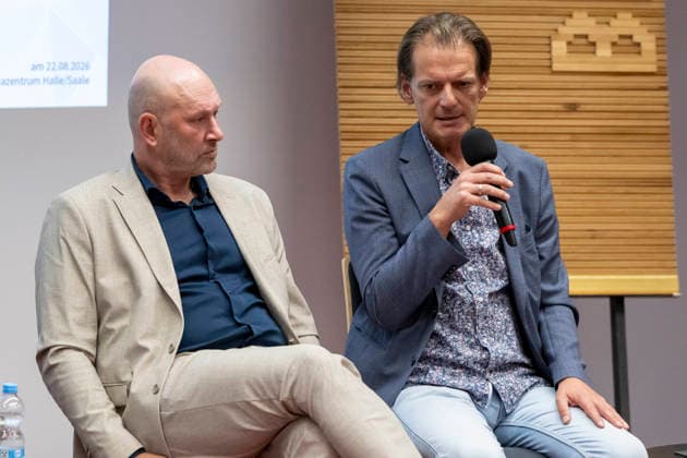 Wahlforum des Kreativwirtschaft Sachsen-Anhalt e.V.KWSA im MMZ Halle Saale Halle Saale,Deutschland 22. August 2026 Im Bild:v.li.Wolfgang Aldag (Buendnis 90 Die Gruenen) und Stefan Gebhardt (Die Linke) Halle Saale Mitteldeutsches Medienzentrum Sachsen Anhalt Deutschland *** Election Forum of the Creative Industries of Saxony-Anhalt e.V. (KWSA) at the MMZ Halle Saale, Halle Saale, Germany, August 22, 2026. Pictured from left: Wolfgang Aldag (Alliance 90 The Greens) and Stefan Gebhardt (The Left), Halle Saale, Central German Media Center, Saxony-Anhalt, Germany