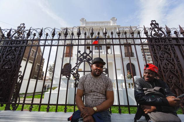 Santiago, August 22, 2026 The Haitian Embassy in Santiago is stormed by Haitian citizens due to issues with embassy staff and excessive fees for paperwork required to work in Chile. Christian Monsalve Aton Chile, Aton 1182691 jpeg  Copyright: CHRISTIANxMONSALVE ATONxCHILE