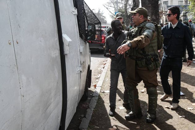 Santiago, August 22, 2026: The Haitian Embassy in Santiago is stormed by Haitian citizens due to issues with embassy staff and excessive fees for the paperwork required to work in Chile. Diego Martin Aton Chile, Aton 1182704 jpeg  Copyright: DIEGOxMARTIN ATONxCHILE