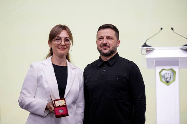 Ninth International Veterans Forum in Kyiv President of Ukraine Volodymyr Zelenskyy awards the Merited Doctor of Ukraine distinction during the Ninth International Veterans Forum, Kyiv, Ukraine, August 22, 2026. Hundreds of veterans, representatives of the Ukrainian government, foreign partners, and distinguished guests took part in the large-scale annual event, which serves as Ukraine™s principal platform for dialogue on the development and implementation of state veterans™ policy., Credit:Marianna Kotyk Ukrinform Avalon Ukraine, Kyiv  Copyright: xMariannaxKotykx xUkrinformx xAvalonx 1127518165