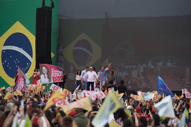 August 22, 2026, Rio De Janeiro, Rio De Janeiro, Brazil: Rio de Janeiro, Brazil, August 22 , 2026 : Brazilian President Luiz InoÂ¡cio Lula da Silva, who is running for re-election, held his first major campaign rally in the state of Rio de Janeiro on Saturday (22)...The event took place at MooÂßa Bonita Stadium, in Bangu, in the cityÃ¢â‚¬â ¢s West Zone. The stadium has a capacity of more than 9,000 people, and large screens were also set up outside the venue for supporters to follow the rally...The event marks an important moment in LulaÃ¢â‚¬â ¢s campaign in Rio de Janeiro, one of BrazilÃ¢â‚¬â ¢s most politically significant states. Rio De Janeiro Brazil - ZUMAt142 20260822_aap_t142_001 Copyright: xFabioxTeixeirax