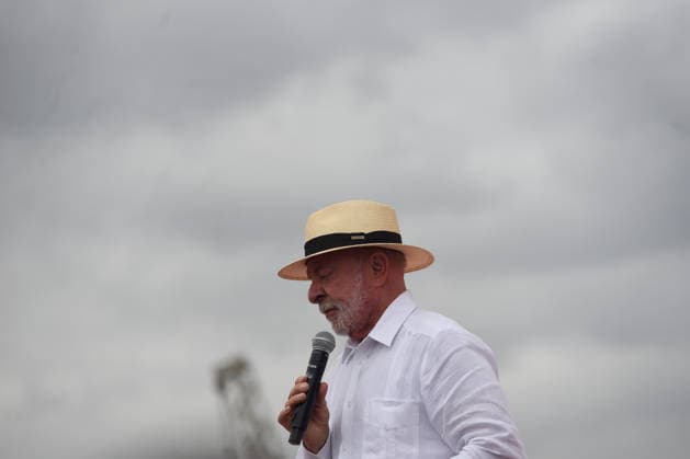 August 22, 2026, Rio De Janeiro, Rio De Janeiro, Brazil: Rio de Janeiro, Brazil, August 22 , 2026 : Brazilian President Luiz InoÂ¡cio Lula da Silva, who is running for re-election, held his first major campaign rally in the state of Rio de Janeiro on Saturday (22)...The event took place at MooÂßa Bonita Stadium, in Bangu, in the cityÃ¢â‚¬â ¢s West Zone. The stadium has a capacity of more than 9,000 people, and large screens were also set up outside the venue for supporters to follow the rally...The event marks an important moment in LulaÃ¢â‚¬â ¢s campaign in Rio de Janeiro, one of BrazilÃ¢â‚¬â ¢s most politically significant states. Rio De Janeiro Brazil  - ZUMAt142 20260822_aap_t142_017 Copyright: xFabioxTeixeirax