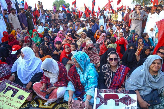 Sindh Action Committee March Hyderabad Pakistan Nationalist party workers sit on the ground during a demonstration to protest the creation of new administrative units in Hyderabad, Pakistan, on August 22, 2026. The Sindh Action Committee organized the demonstration to demand that the province remain undivided. Hyderabad Sindh Pakistan Copyright: xJanxAlixLagharix
