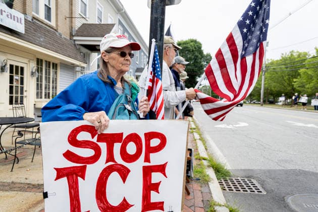 Aug. 22, 2026. Newburyport, MA. People stood out at Bartlett Mall to protest recent ICE actions in Newburyport stopthecoup handsoff nokings standupforimmigrants nofearstreettheater immigrantrights, humanrights, socialjustice, indivisible, noice EndICERaids ICE, dueprocess endice protectourdemocracy Resistance AntiTrump DumpTrump newburyportma Newburyport Massachusetts USA EDITORIAL USE ONLY Copyright: x x2026xMarilynxHumphriesx MARILYNxHUMPHRIESx mhphotos017107