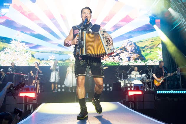 22.08.2026, Kitzbühel, Tennis Stadion, Kitzbühel Musikfestival,, Andreas Gabalier Kitzbühel Tennis Stadion Tirol Austria *** August 22, 2026, Kitzbühel, Tennis Stadium, Kitzbühel Music Festival, Andreas Gabalier, Kitzbühel Tennis Stadium, Tyrol, Austria  Copyright: xJustPictures.ch AlexanderxRaemyx