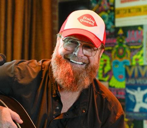 EXCLUSIVE: Las Vegas Songwriters Festival 2026 - Day 3 EXCLUSIVE: Matt Warren, Bobby Pinson and Dave Pahanish perform during the Las Vegas Songwriters Festival 2026 - Day 3 at Mandalay Bay Resort & Casino. 22 Aug 2026 Pictured: Bobby Pinson.  Copyright: xThexMegaxAgencyxMBS MEGAx