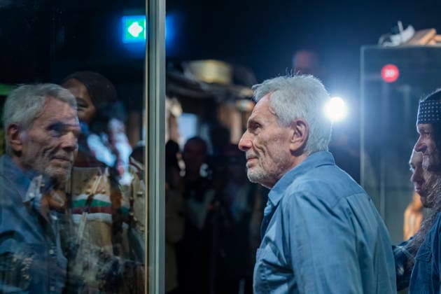 DEFA Schauspieler Gojko MitiÄ‡ im Karl May Museum Radebeul Die Rückkehr der Blackfoot-Frau: Namensweihe mit Gojko MitiÄ‡ im Karl May Museum Radebeul. Nach drei Jahren aufwändiger Restaurierung kehrt die beliebte Blackfoot-Frau nun am 22. August zurück in die Villa Bärenfett. Die Figur wurde auf den Namen Sitopanaki getauft, diesen Namen trug die Filmrolle der Frau welche die Partnerin von Mitic im Indianerfilm die Söhne der Großen Bärin trug. Radebeul Sachsen Deutschland *** DEFA Actor Gojko Mitic at the Karl May Museum in Radebeul: The Return of the Blackfoot Woman—A Naming Ceremony with Gojko Mitic at the Karl May Museum in Radebeul After three years of extensive restoration, the beloved Blackfoot woman is now returning to Villa