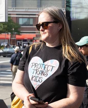 Protest Scenes outside Barclay Center for Indiana Fever vs NY Liberty WNBA Protest Scenes outside Barclay Center for Indiana Fever vs NY Liberty WNBA, Pro Trans Activists and Sophie Cunningham Supporters came out for the Liberty vs Fever Game. There is a huge controversy over men playing in women s sports. Sophie Cunningham of the Fever has been very vocal about the topic. , Barclay Center, NY. 22 Aug 2026 Pictured: Protestors Outside Fever vs Liberty Game at Barclay Center.  Copyright: xThexMegaxAgencyxMayerx xMEGAx