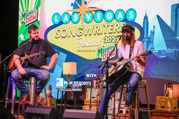 EXCLUSIVE: Las Vegas Songwriters Festival 2026 - Day 3 EXCLUSIVE: Marti Frederiksen and Matt McGinn perform during the Las Vegas Songwriters Festival 2026 - Day 3 at Mandalay Bay Resort & Casino. 22 Aug 2026 Pictured: Matt McGinn (L) and Marti Frederiksen.  Copyright: xThexMegaxAgencyxMBS MEGAx