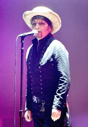 Adam Ant on stage for SQUEEZE - TRIED, TESTED AND TRIXIES in Concert, Fox Theatre, Atlanta, GA, August 22, 2026. Photo By: Derek Storm Everett Collection SQUEEZE - TRIED, TESTED AND TRIXIES in Concert PUBLICATIONXNOTxINxCANxCHNxFRAxITAxJPNxNORxPOLxRUSxESPxUKxUSA