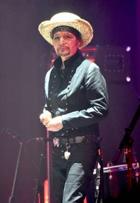 Adam Ant on stage for SQUEEZE - TRIED, TESTED AND TRIXIES in Concert, Fox Theatre, Atlanta, GA, August 22, 2026. Photo By: Derek Storm Everett Collection SQUEEZE - TRIED, TESTED AND TRIXIES in Concert PUBLICATIONXNOTxINxCANxCHNxFRAxITAxJPNxNORxPOLxRUSxESPxUKxUSA