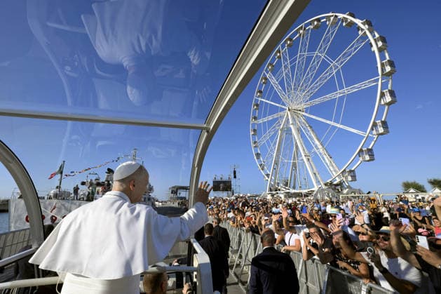 Pope Leo XIV’s Visit To The City of Rimini - Italy Pope Leo XIV presides over Holy Mass in Rimini, Central Italy, on August 22, 2026. Pope Leo XIV celebrated Mass at the port of Rimini, concluding a one-day pastoral visit that began in the Republic of San Marino and included an encounter with the participants in the ‘Meeting for Friendship Among Peoples’ in Rimini. Photo by (EV) Simone Risoluti Vatican Media ABACAPRESS.COM Rimini Italy  Copyright: xABACAx