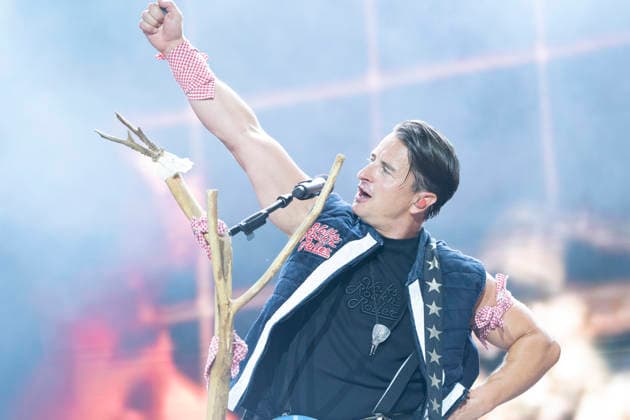 22.08.2026, Kitzbühel, Tennis Stadion, Kitzbühel Musikfestival,, Andreas Gabalier Kitzbühel Tennis Stadion Tirol Austria *** August 22, 2026, Kitzbühel, Tennis Stadium, Kitzbühel Music Festival, Andreas Gabalier, Kitzbühel Tennis Stadium, Tyrol, Austria Copyright: xJustPictures.ch AlexanderxRaemyx jp-de-AlRa-DSC03090