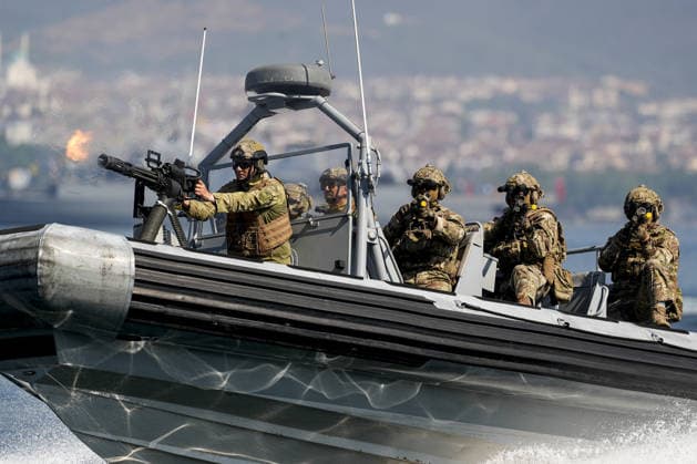 TEKNOFEST Blue Homeland KOCAELI, TURKIYE - AUGUST 23: Underwater Assault (SAT) and Underwater Defense (SAS) commandos affiliated with the Naval Forces Command execute demonstrations during the TEKNOFEST Blue Homeland festival in Kocaeli, Turkiye, on August 23, 2026. Organized under the main leadership of the Turkish Ministry of National Defense and the Turkish Technology Team Foundation (T3 Foundation), with Anadolu as the Global Communication Partner, the specialized event featured coordinated flybys by crewed military helicopters alongside Turkish-made Bayraktar TB2, Bayraktar TB3, and Bayraktar AKINCI unmanned aerial vehicles, highlighting the nation s naval aviation and defense capabilities. Arife Karakum Anadolu Istanbul Turkey. Edit  Copyright: x2026xAnadoluxArifexKarakumx