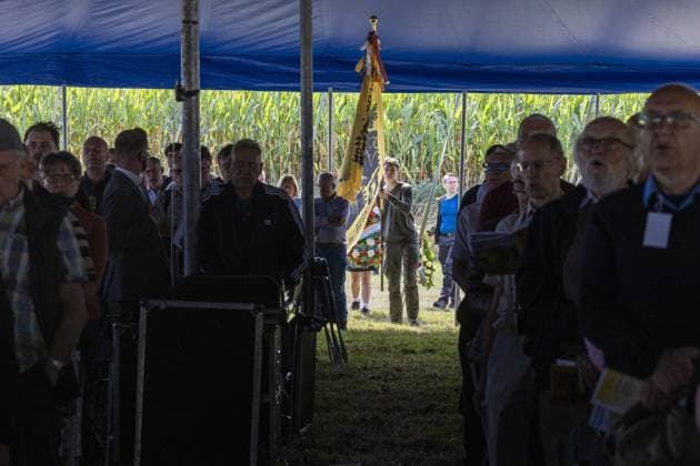 This image shows the IJzerwake at the IJzertreffen radical Flemish far-right gathering at the Gebroeders Van Raemdonck Monument in Zuidschote, Ieper (Ypres), Sunday 23 August 2026. The Ijzerwake commemorates the victims of the two World Wars combined with a rally for Flemish independence. The event derives its name from the IJzer (Yser) river where the most deadly battles of WWI were fought.  NICOLASxMAETERLINCK 184067814