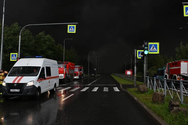 Fire breaks out at logistics center in St. Petersburg ST. PETERSBURG, RUSSIA - AUGUST 23: Firefighters respond to the area where a fire broke out at a logistics center as thick black smoke rises in St. Petersburg, Russia, on August 23, 2026. Boris Smirnov Anadolu Saint Petersburg Russia. Editorial use only. Please get in touch for any other usage.  Copyright: x2026xAnadoluxBorisxSmirnovx
