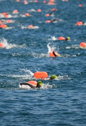 (260823) -- ISTANBUL, Aug. 23, 2026 -- Swimmers compete during the 38th Bosphorus Cross-Continental Swimming Race in Istanbul, T¨¹rkiye, Aug. 23, 2026. ) (SP)T?RKIYE-ISTANBUL-BOSPHORUS CROSS-CONTINENTAL SWIMMING RACE LiuxLei 