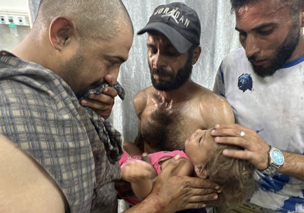 4-year-old child loses life in Israeli attack on Gaza KHAN YUNIS, GAZA, PALESTINE - AUGUST 23: An injured child receiving treatment at Nasser Hospital after an Israeli drone strike in Khan Yunis, Gaza, Palestine, on August 23, 2026. Despite the ceasefire, the Israeli army carried out a drone strike in Khan Yunis, with those injured in the attack taken to Nasser Hospital for treatment. Abed Rahim Khatib Anadolu Khan Yunis Gaza. Editorial use only. Please get in touch for any other usage.  Copyright: x2026xAnadoluxAbedxRahimxKhatibx
