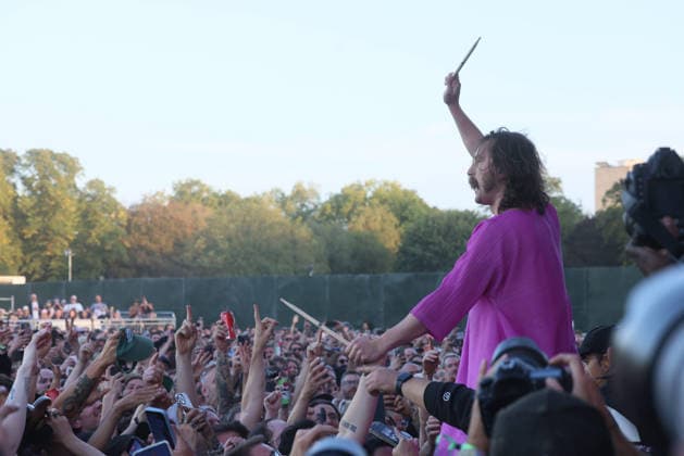 IDLES ilve at All Points East 2026 West Stage, Victoria Park, London, UK, 23 August 2026 IDLES performing ilve at All Points East 2026 West Stage, Victoria Park, London, UK, 23 August 2026., Credit:Roger Alarcon Avalon United Kingdom, London  Copyright: xRogerxAlarconx xAvalonx 1128048884