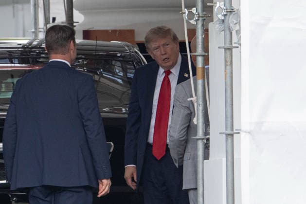 August 23, 2026, Washington, District Of Columbia, United States: President DONALD TRUMP arrived back at the White House after attending the Freedom 250 Grand Prix in Washington, D.C. Washington United States  - ZUMAk206 20260823_znp_k206_018 Copyright: xMattxKaminskyx