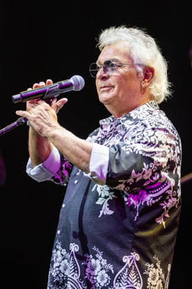 August 23, 2026, Vienna, Virginia, USA: Founder and lead singer Nicolas Reyes of the Gipsy Kings and his band perform their high-energy fusion of flamenco, rumba, salsa, and pop, featuring iconic songs, at the Filene Center at Wolf Trap in Vienna, Virginia, on Sunday, August 23, 2026. Vienna USA  - ZUMAkh2_ 20260823_znp_kh2_040 Copyright: xAlixKhalighx